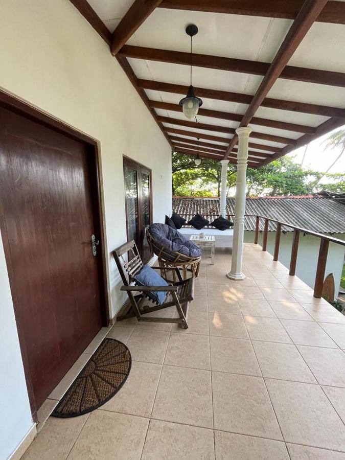 Beach House Kalukatiya - Family Villa, Seaview Room, Garden Room ディックウェラ エクステリア 写真